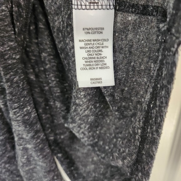 Athleta Heathered Charcoal Grey Asymmetrical Hem Tank Top Women's Size Small E03 - Picture 6 of 6